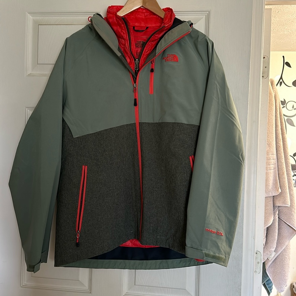 Northface thermal ball jacket with matching waterproof overcoat.